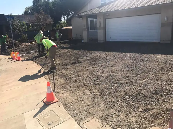 Driveway Paving Paver Driveway At The Front Of The Home
