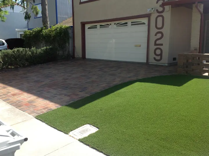 Driveway Paving Paver Driveway Running To The Street