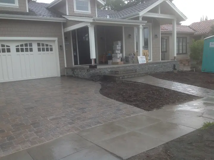 Driveway Paving Paver Driveway Taking Shape At The Garage