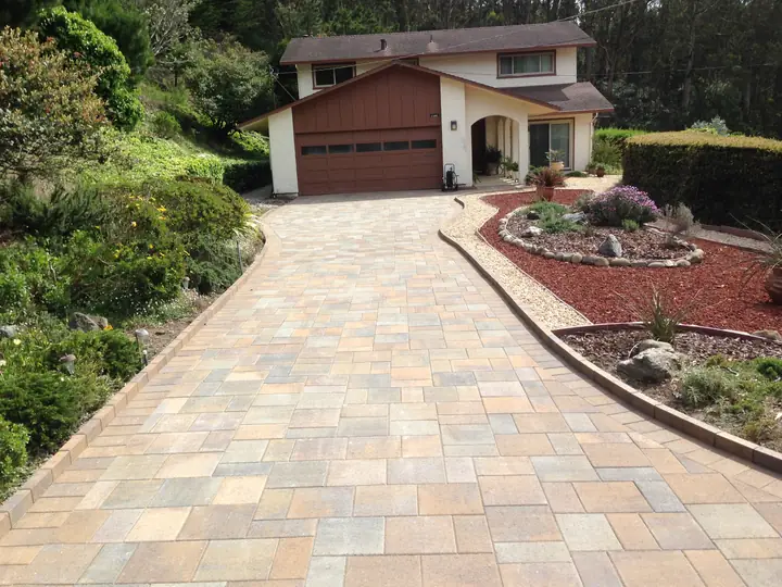 Driveway Paving Sweeping Paver Driveway To The Garage