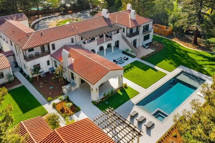 Hardscaping Paver Terraces And Lawn Around A Pool