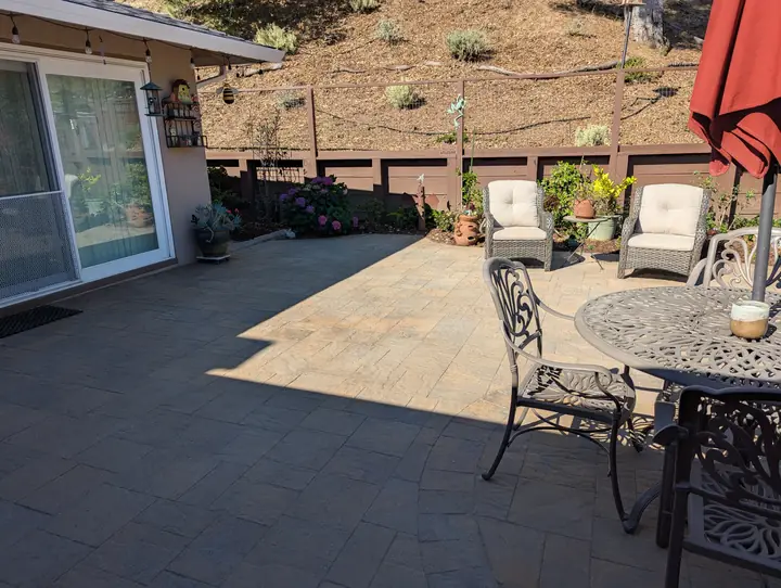 Patio Paving Stone Paver Patio With Table And Chairs