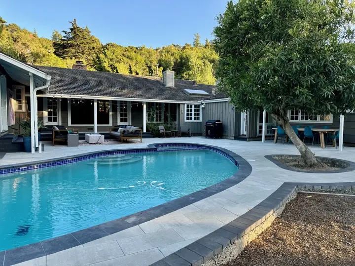 Pool Deck Paving Paver Pool Deck Around A Curved Pool