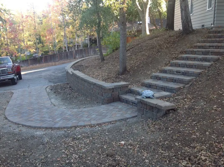 Retaining Wall Construction Steps Wall And Paver Walkway
